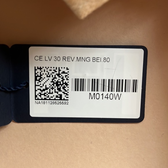 Louis Vuitton Reversible Belt - Picture 6 of 7